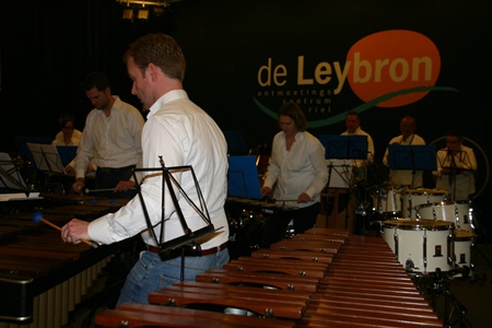 Melodische slagwerkers in De Leybron Riel