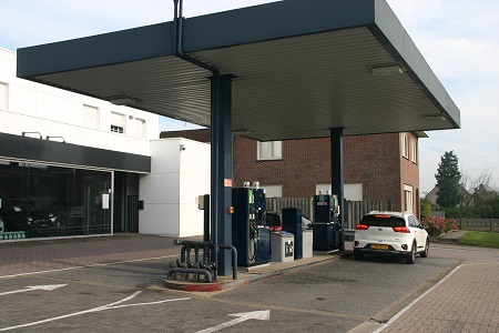 Tanken bij garage Bols Poppel: goedkoop en veilig